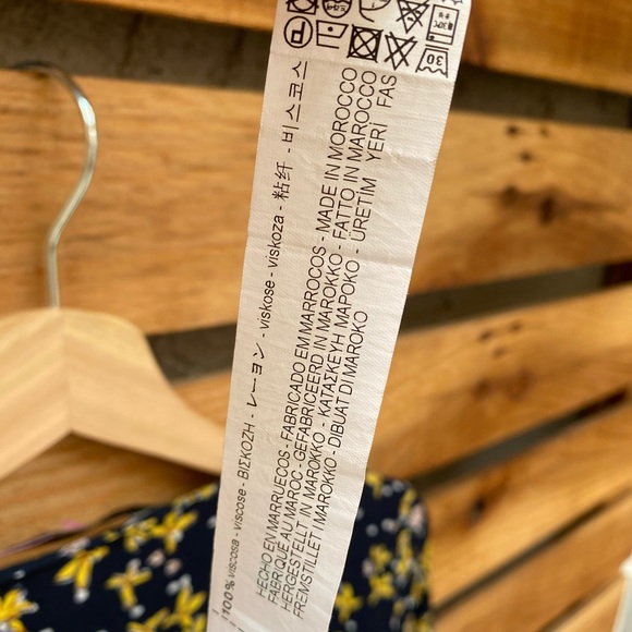 ZARA Black & yellow Floral print blouse Small - Picture 7 of 7